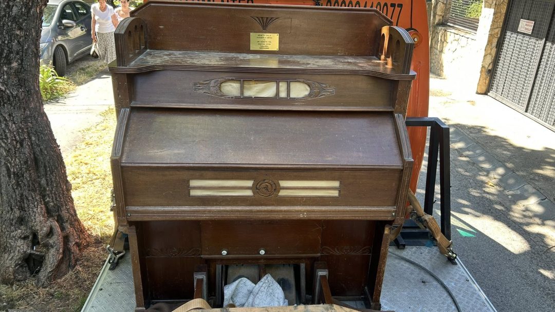 koltoztetes_fuvarozas_tehertaxi._szallitasjpg_4